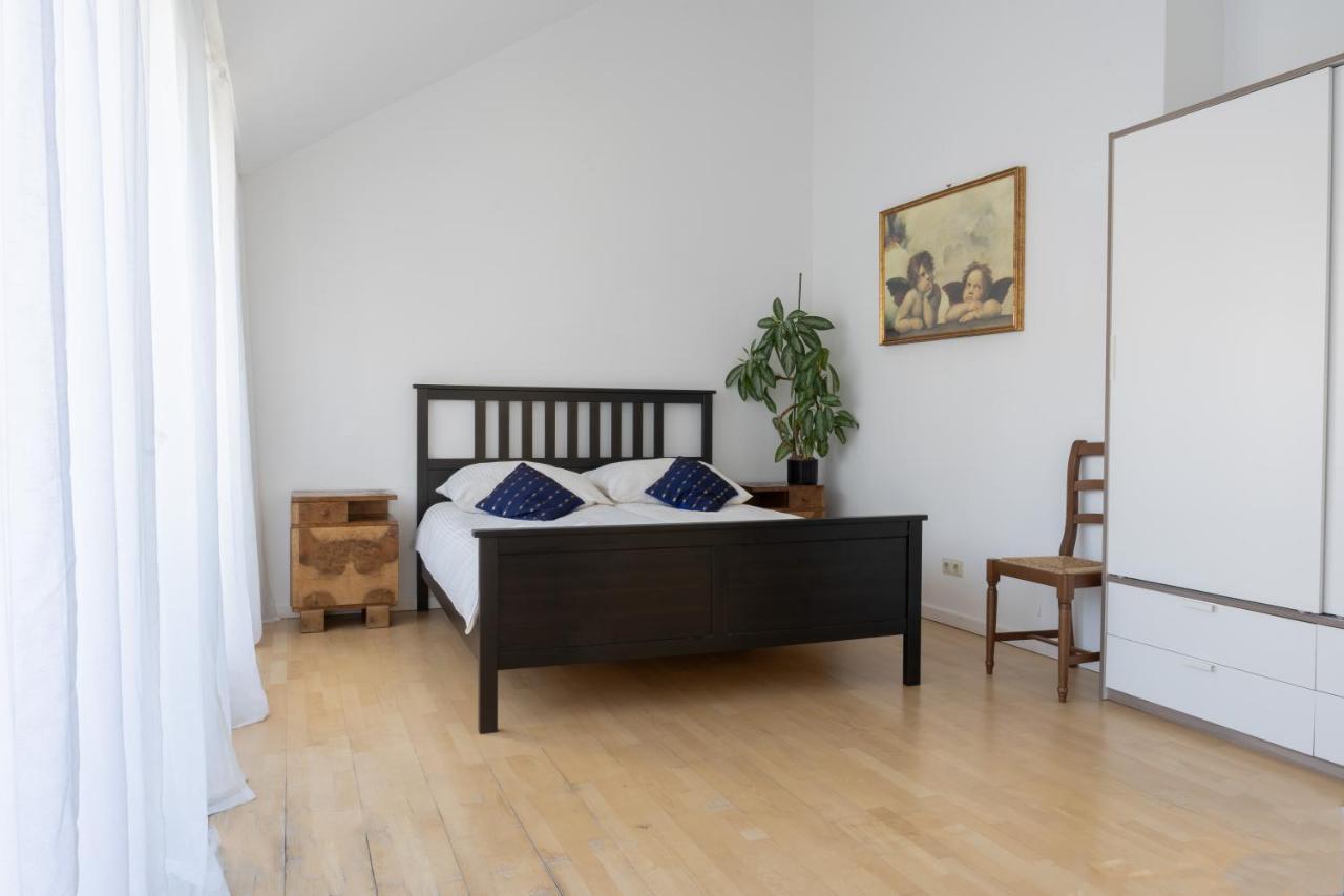 Apartament 180m2 Penthouse, Luxury Next To Karlskirche And Parking Included Wiedeń